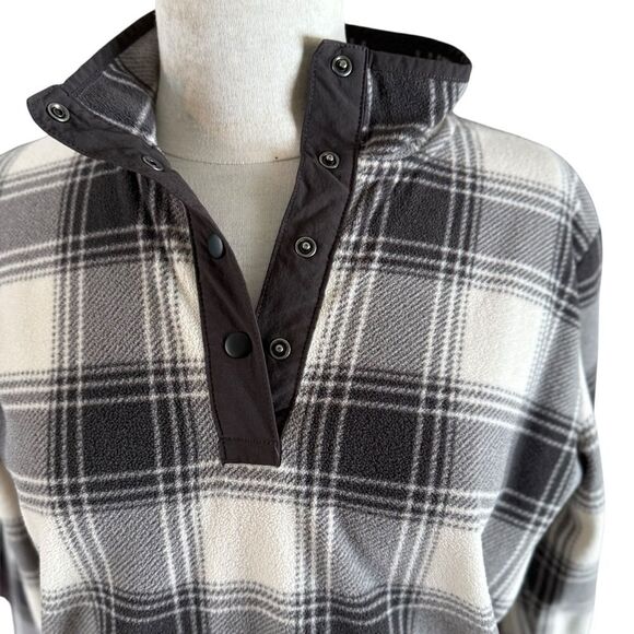 Duluth Sweater Womens Medium Black Plaid Pullover Fleece Pockets Casual Outdoor - Picture 3 of 9